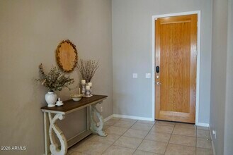 571 W Locust Dr. in Chandler, AZ - Building Photo - Building Photo