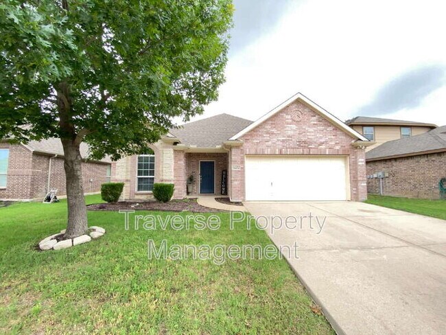 7404 Gairlock Dr