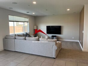3288 Adelaide Lp in Roseville, CA - Building Photo - Building Photo