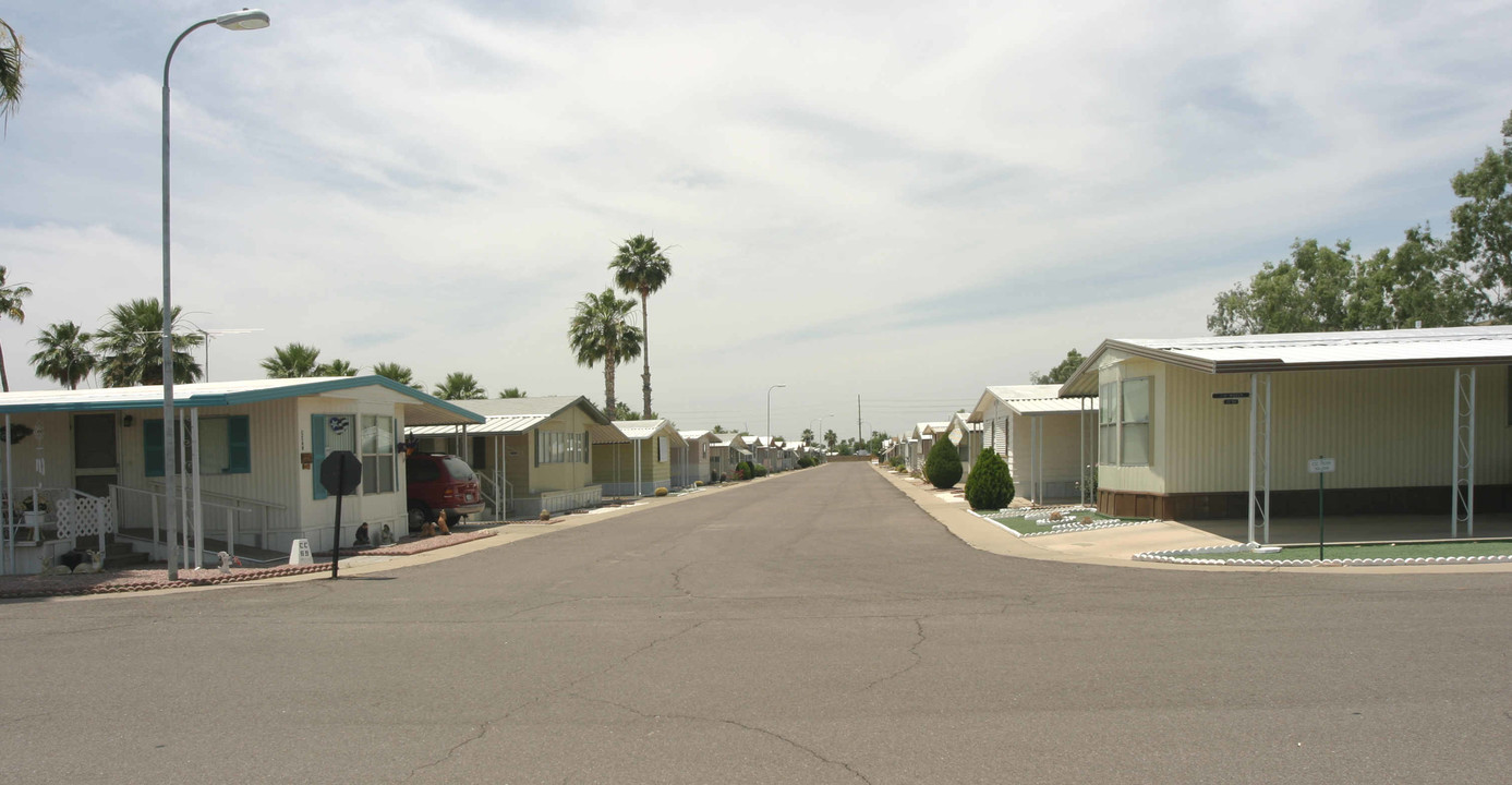 Agave Village in Mesa, AZ - Building Photo