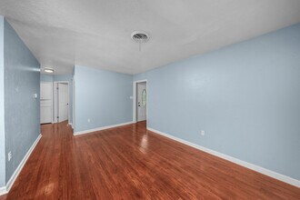 2411 NW 35th St in Lawton, OK - Building Photo - Building Photo