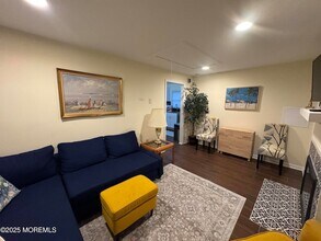 124 Lincoln Ave, Unit 4 in Seaside Heights, NJ - Foto de edificio - Building Photo
