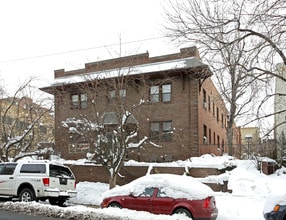 1060 Logan St in Denver, CO - Foto de edificio - Building Photo