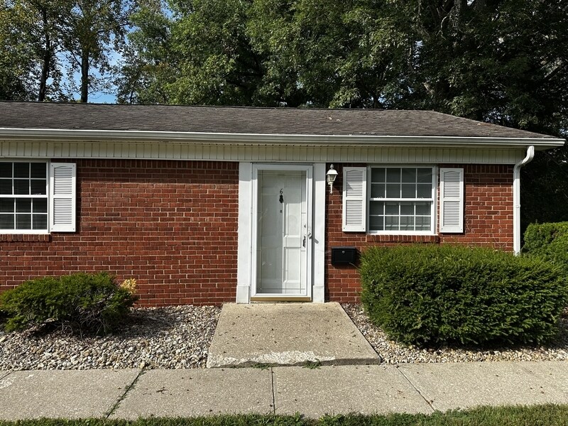 205 Long St in North Vernon, IN - Building Photo