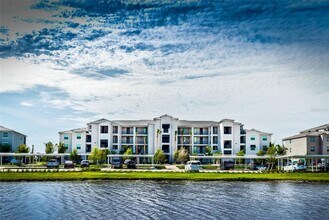 14061 Heritage Landing Blvd in Punta Gorda, FL - Foto de edificio - Building Photo