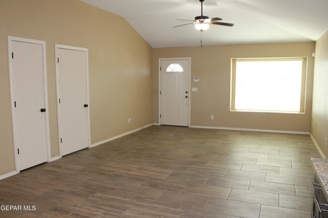 11673 Flor Celosia in Socorro, TX - Building Photo - Building Photo