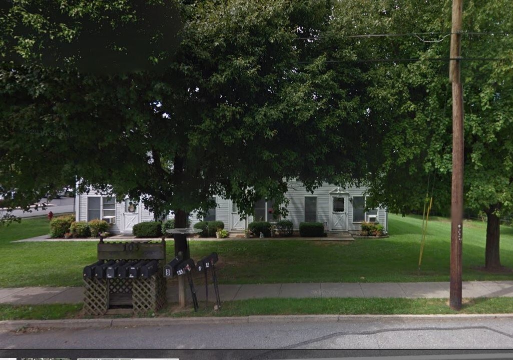 103 S Church St in Middletown, MD - Building Photo
