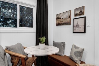 53 Chippewa Ave in Ottawa, ON - Building Photo - Building Photo