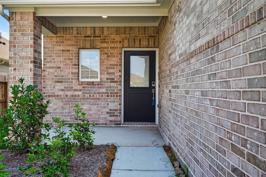 5810 Dawning Sun St in Fulshear, TX - Building Photo