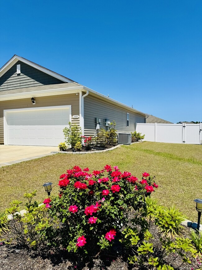 1805 Castlebay Dr in Conway, SC - Building Photo - Building Photo