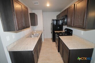 131 Cameron Dr, Unit A in Copperas Cove, TX - Building Photo - Building Photo