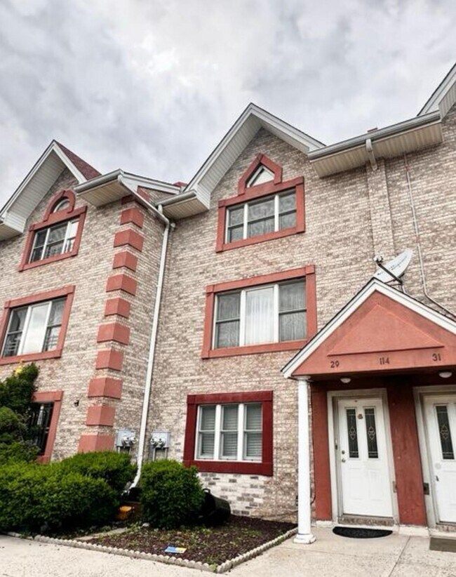 property at 114-29 Dalian Ct