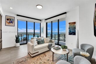 580-572 72nd St in Miami Beach, FL - Building Photo - Building Photo