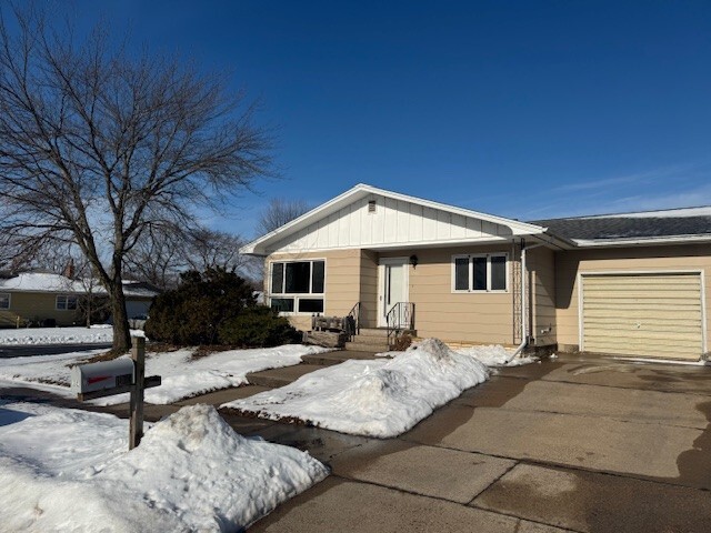 property at 1003 Monroe St