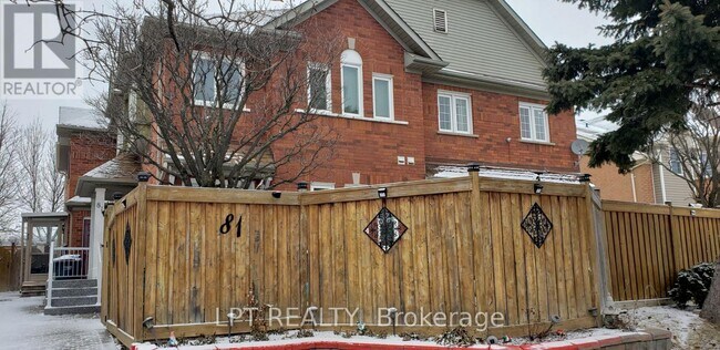 81 Shady Pine Cir in Brampton, ON - Building Photo - Building Photo