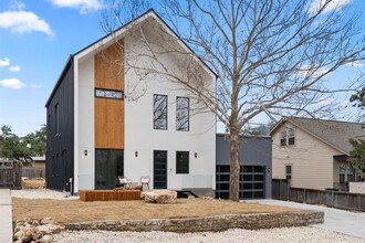 2915 Chisholm Trail in Austin, TX - Building Photo - Building Photo