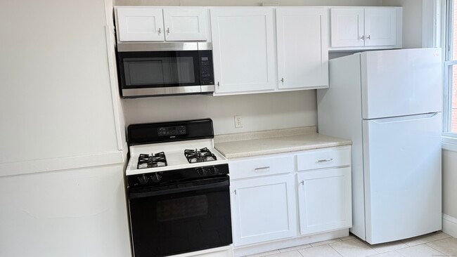 173 Westland St in Hartford, CT - Building Photo - Building Photo