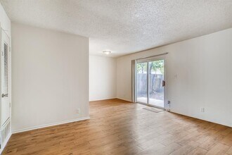 818 Sahara Ave in Austin, TX - Building Photo - Building Photo