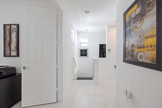 4685 Hawks Nest Way in Naples, FL - Building Photo - Building Photo