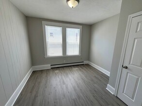 26 Arlington Ave, Unit 2 in Revere, MA - Building Photo - Building Photo