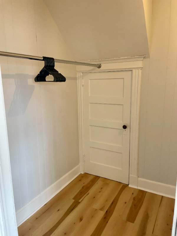 451 New Park Ave, Unit Fl 1 in West Hartford, CT - Building Photo - Building Photo