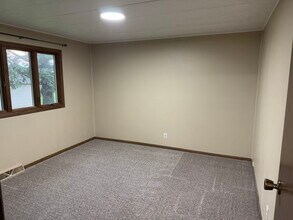 935 N Rerick Ave in Primghar, IA - Building Photo - Building Photo