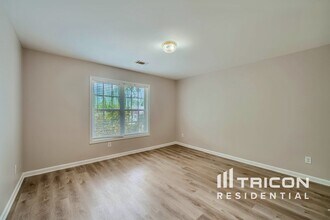890 Georgian Hills Dr in Lawrenceville, GA - Building Photo - Building Photo