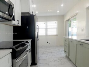 2109 N Park Rd in Hollywood, FL - Building Photo - Building Photo