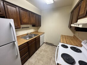 220 S 16th Ave in Bozeman, MT - Building Photo - Building Photo