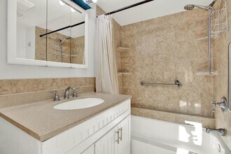 5613 19th Ave S in Gulfport, FL - Building Photo - Building Photo