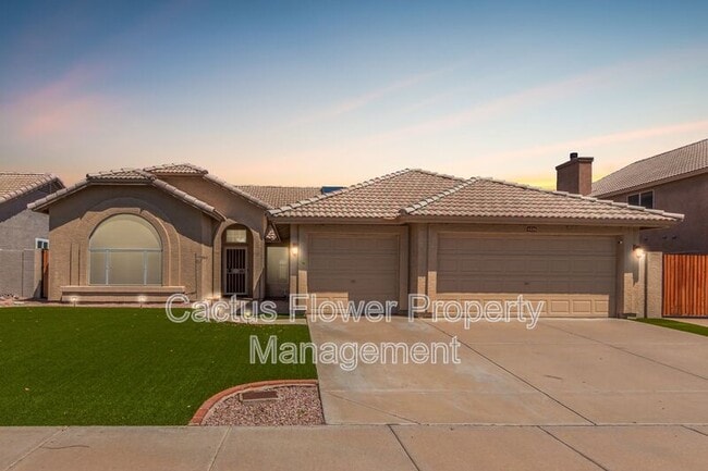 property at 4226 E Rockledge Rd