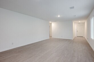 1119 Barbary Flds St in Heath, TX - Foto de edificio - Building Photo