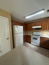 110 W Tahoe Dr in Savannah, GA - Building Photo - Building Photo
