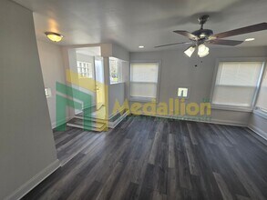 9341 S Parnell Ave in Chicago, IL - Building Photo - Building Photo