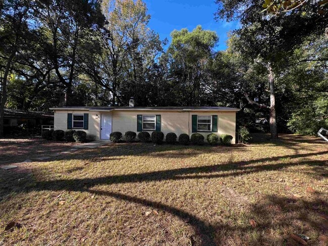 1516 Majestic Ave in Tallahassee, FL - Building Photo - Building Photo