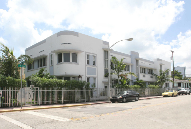 810 7th St in Miami, FL - Building Photo - Building Photo