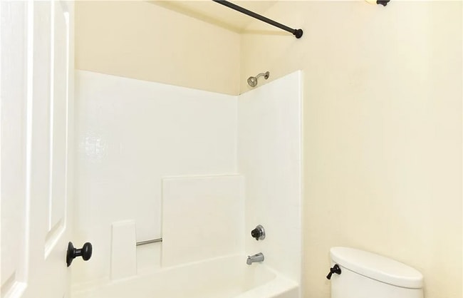 3575 W Stonepine Ln in Anaheim, CA - Building Photo - Building Photo