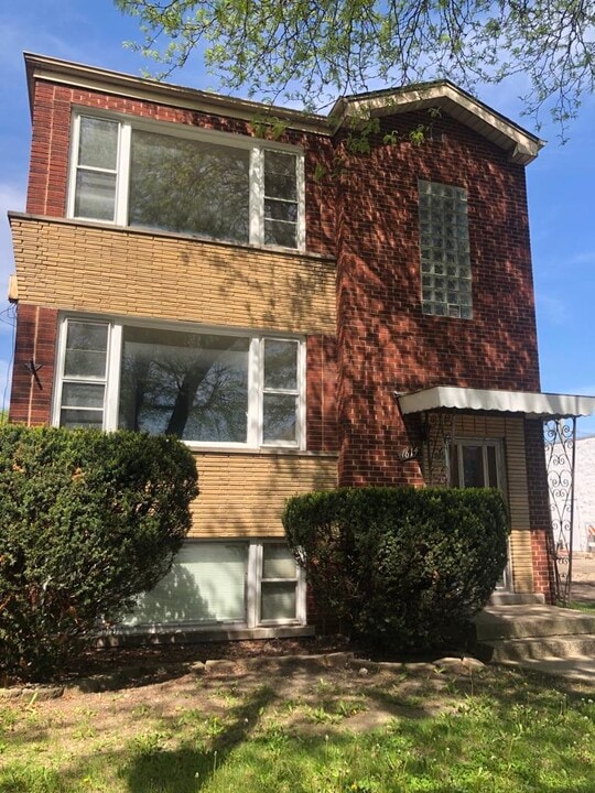 1614 Oak Park Ave, Unit Second Floor in Berwyn, IL - Foto de edificio