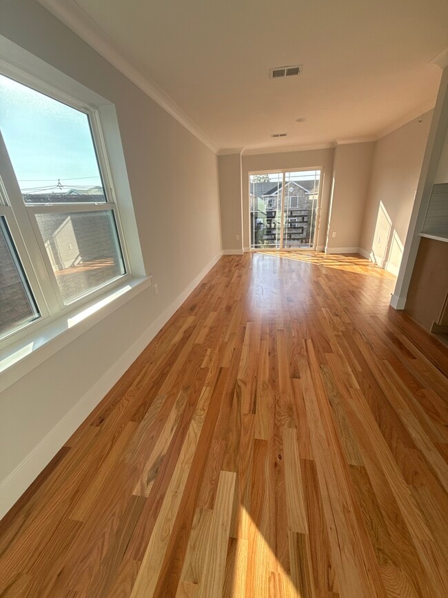 217 Atlantic St, Unit 3 Bedroom Apartment in Elizabeth, NJ - Foto de edificio - Building Photo