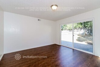 4317 Stockbridge Ave in Sacramento, CA - Foto de edificio - Building Photo