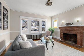 8 Charlesview St in Boston, MA - Building Photo - Building Photo