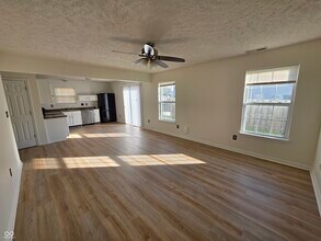 11329 Smoothbark Dr in Indianapolis, IN - Building Photo - Building Photo