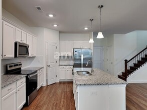 427 Catawba St in Belmont, NC - Building Photo - Building Photo