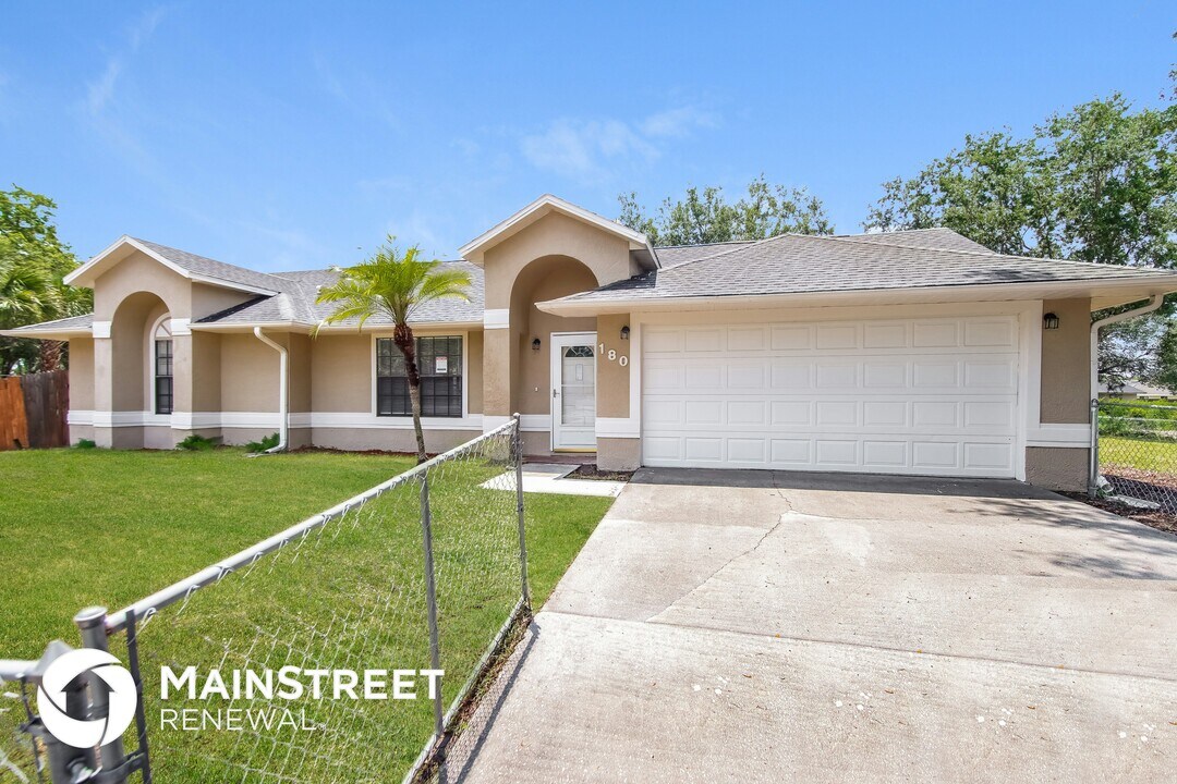 180 Hurtig Ave NW in Palm Bay, FL - Building Photo