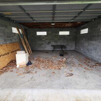 613 Countyline St, Unit RANCH APARTMENT in New Castle, PA - Building Photo