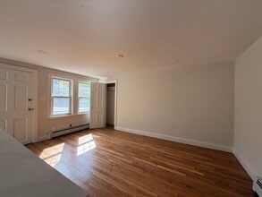 5297 Washington St in Boston, MA - Building Photo - Building Photo
