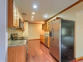 1416 Lawton St-Unit -Apt B in Harrisburg, PA - Foto de edificio - Building Photo