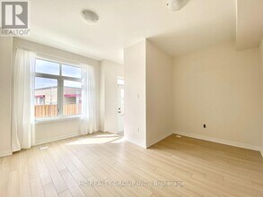 30 Stoeber Ln in Markham, ON - Building Photo - Building Photo