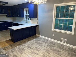 1760 Sherry Ln in Jonesboro, GA - Building Photo - Building Photo