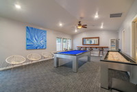 Bernardo Crest - Bernardo Crest Apartamentos in San Diego, California